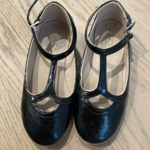 ZARA girls patented black dress shoe size 27